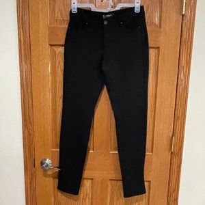SILVER JEANS Aiko Women's 30 x 31 Skinny Pants Black Knit Stretch NWOT NEW